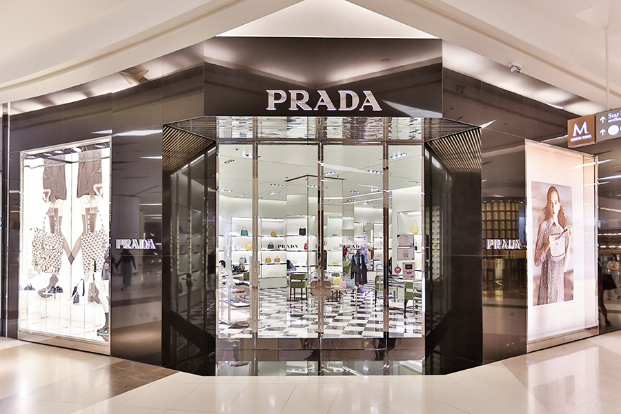 Front View of Prada Store in Siam Paragon Mall, Bangkok Editorial  Photography - Image of bangkok, high: 42983087